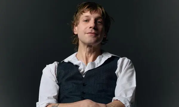 Voodoo Jürgens ist auch Schauspieler, prämiert für seine Rolle als „Rickerl“.